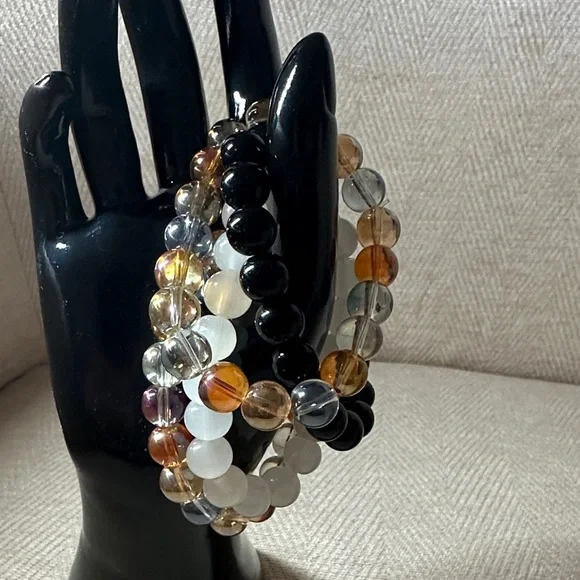 Bracelets Multi-Color Beaded Bracelet Set of (4) - Picture 2 of 5